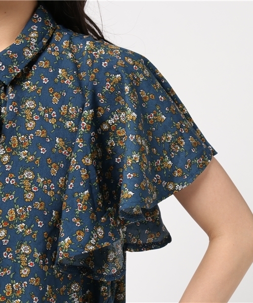 MERLOT（メルロー）の「リボンタイ付きフラワー柄シャツ1101（シャツ/ブラウス・レディース・ブルー/イエロー/ブラック・FREE）」の16枚目の写真