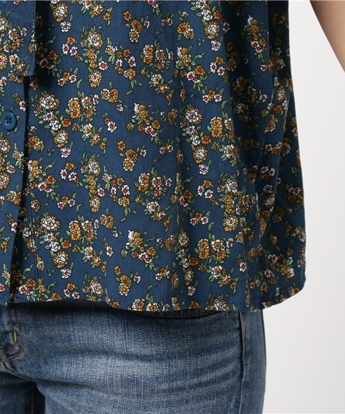 MERLOT（メルロー）の「リボンタイ付きフラワー柄シャツ1101（シャツ/ブラウス・レディース・ブルー/イエロー/ブラック・FREE）」の17枚目の写真