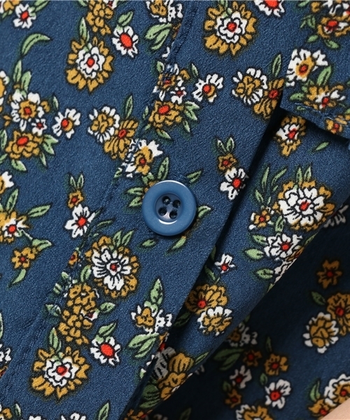 MERLOT（メルロー）の「リボンタイ付きフラワー柄シャツ1101（シャツ/ブラウス・レディース・ブルー/イエロー/ブラック・FREE）」の18枚目の写真