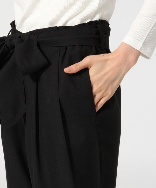 GLOBAL WORK(グローバルワーク)の「リボンキャロットパンツ/764373 (その他パンツ・レディース・ブラック/カーキ/ベージュ・SMALL/LARGE/MEDIUM)」の13枚目の写真