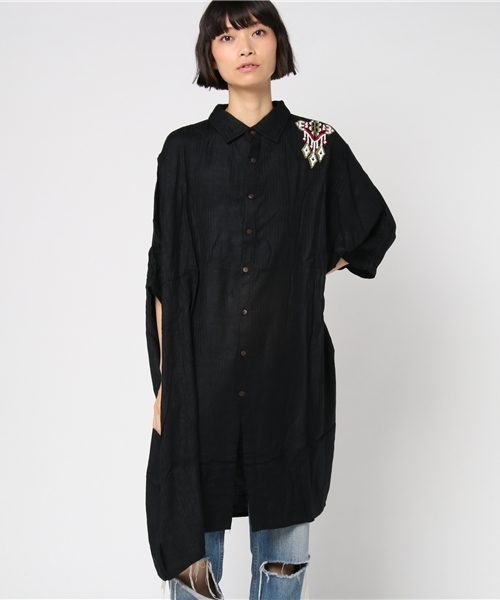 チャイハネ（チャイハネ）の「【チャイハネ】フォークロア刺繍ロングシャツワンピース（シャツワンピース・レディース・ホワイト/レッド/ブラック/ターコイズブルー・FREE）」の9枚目の写真