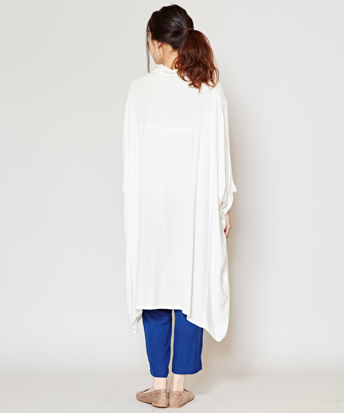 チャイハネ（チャイハネ）の「【チャイハネ】フォークロア刺繍ロングシャツワンピース（シャツワンピース・レディース・ホワイト/レッド/ブラック/ターコイズブルー・FREE）」の16枚目の写真