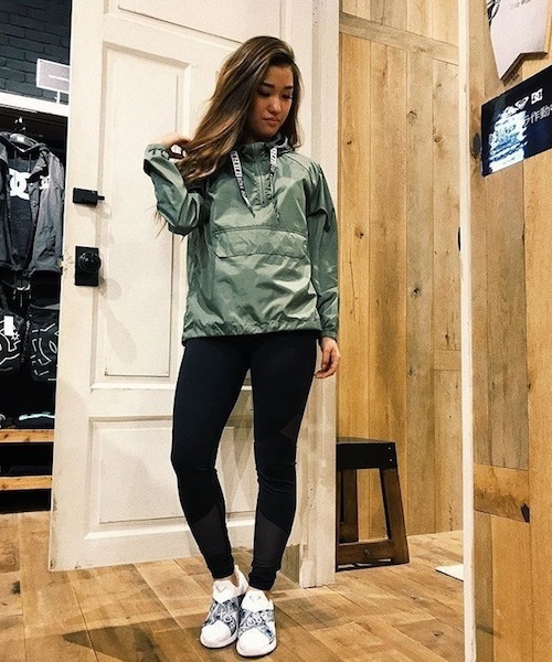 ROXY（ロキシー）の「MAKANI/ロキシー スニーカー ゴムバンド フィットネス ジム ヨガ ランニング（スニーカー・レディース・ホワイト/ブラック/ネイビー・25cm/24.5cm/24cm/23.5cm/23cm）」の4枚目の写真