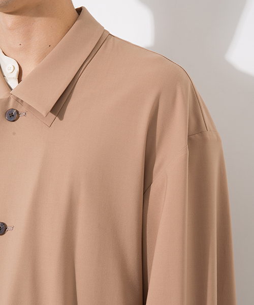 ETHOSENS（エトセンス）の「【ETHOSENS】ロングステンカラーコート（ステンカラーコート・メンズ・ブラック/ベージュ・1/2）」の9枚目の写真