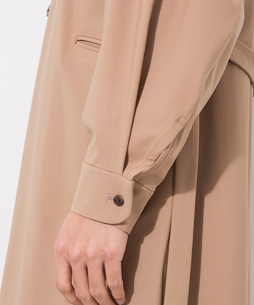 ETHOSENS（エトセンス）の「【ETHOSENS】ロングステンカラーコート（ステンカラーコート・メンズ・ブラック/ベージュ・1/2）」の10枚目の写真