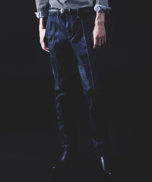 5351 POUR LES HOMMES(ゴーサンゴーイチプールオム)の「側章スリムテーパードスラックスデニム(デニムパンツ・メンズ・インディゴブルー/ブラック・44/46/48)」の16枚目の写真