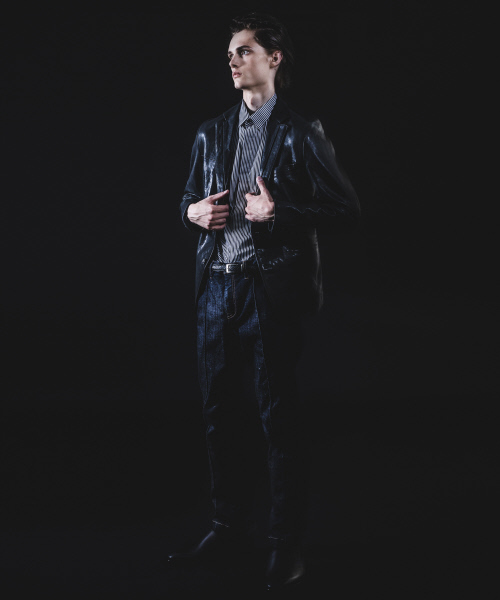 5351 POUR LES HOMMES(ゴーサンゴーイチプールオム)の「側章スリムテーパードスラックスデニム(デニムパンツ・メンズ・インディゴブルー/ブラック・44/46/48)」の18枚目の写真