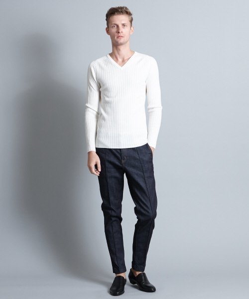 5351 POUR LES HOMMES(ゴーサンゴーイチプールオム)の「側章スリムテーパードスラックスデニム(デニムパンツ・メンズ・インディゴブルー/ブラック・44/46/48)」の21枚目の写真