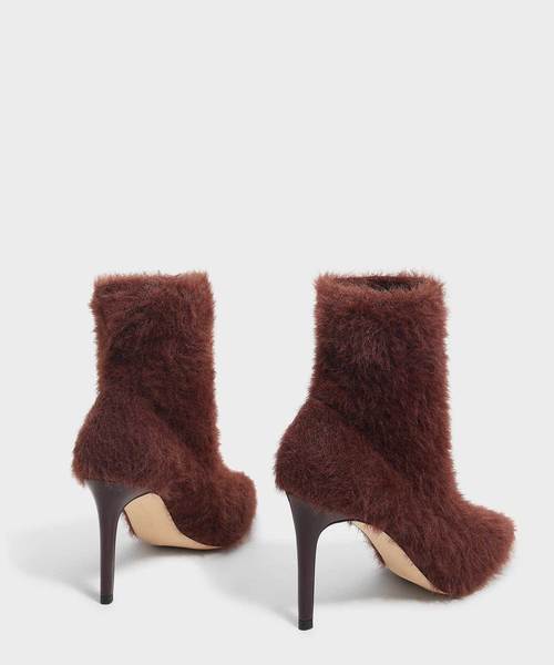 CHARLES & KEITH（チャールズ & キース）の「ファーリーポインテッドブーツ / FURRY POINTED BOOTS（ブーツ・レディース・ブラック/ブラウン・22.5cm/23cm/23.5cm/24.5cm/25cm/25.5cm）」の8枚目の写真