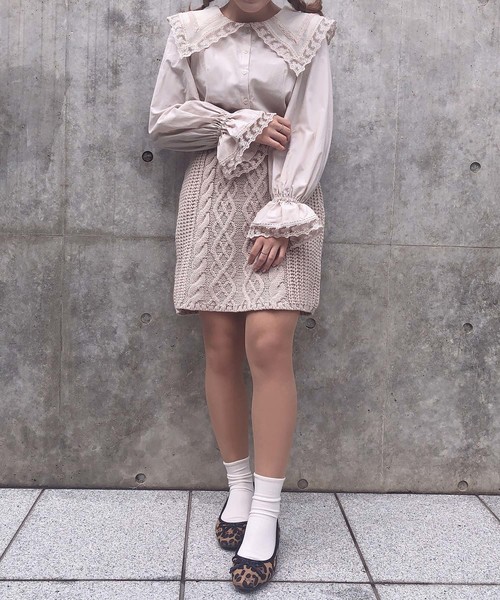 one after another NICE CLAUP（ワンアフターアナザーナイスクラップ）の「ヴィンテージ襟レースブラウス（シャツ/ブラウス・レディース・オフホワイト/モカ/ライトベージュ・FREE）」の4枚目の写真