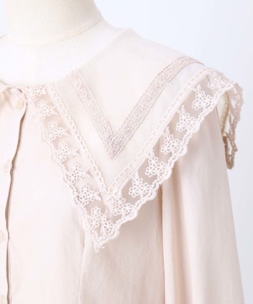 one after another NICE CLAUP（ワンアフターアナザーナイスクラップ）の「ヴィンテージ襟レースブラウス（シャツ/ブラウス・レディース・オフホワイト/モカ/ライトベージュ・FREE）」の7枚目の写真