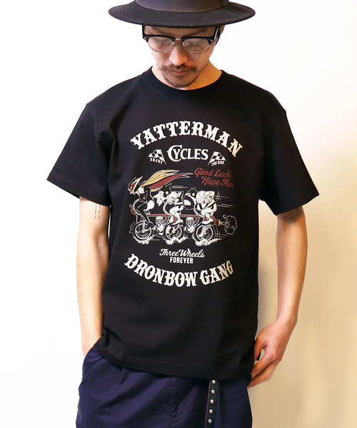 LUGG NAGG(ラグナグ)の「【ヤッターマン】ドロンボー3輪車 Tシャツ(Tシャツ/カットソー・メンズ・ブラック/ホワイト・SMALL/MEDIUM/LARGE/X-LARGE)」の2枚目の写真