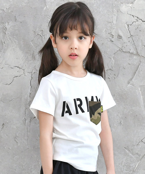 Bee des Bee（ビーデスビー）の「【コットン100％】半袖プリントTシャツ（Tシャツ/カットソー・キッズ・ホワイト×ブラック/ホワイト×グレー/ブラック×グリーン/ホワイト/ネイビー/ブラック×グレー/ホワイト×グリーン/ホワイト×イエロー/チャコールグレー/ライトブルー/ライトベージュ/ブラック/ミント/ベージュ/クリーム/ホワイト系その他/アイボリー/ピンク/ライラック/ピンクベージュ/サックスブルー/ピンク系その他/ライトグリーン/ダークブラウン/ホワイト系その他5/ホワイト系その他6/ブラック系その他2/ホワイト系その他3/ホワイト系その他2/ホワイト系その他4/ブラック系その他/ブルー/ピンク系その他2/ホワイト系その他7・110cm/120cm/130cm/150cm/100cm/140cm）」の4枚目の写真