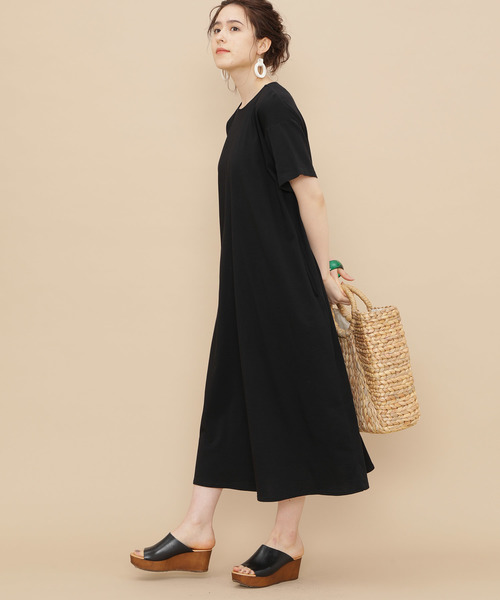 ADAM ET ROPE'（アダムエロペ）の「ＯＮＯメリヤスミニ裏毛ルーズワンピース（ワンピース・レディース・オフホワイト/ブラック・FREE）」の17枚目の写真