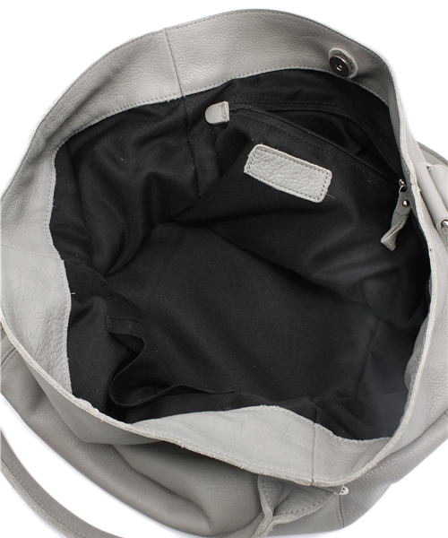 PLST(プラステ)の「カウレザートートバッグ(大)(トートバッグ・レディース・ベージュ/グレー/コーラル・FREE)」の10枚目の写真