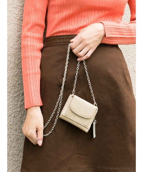 NiCORON(ニコロン)の「チェーン付きパイソン柄ミニウォレット○*(財布)」|ベージュ