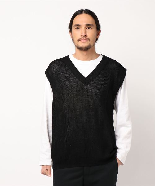 Bling Leads(ブリングリーズ)の「麻タッチアクリル畔編みベスト(ベスト・メンズ・ホワイト系その他/ホワイト系その他2/ブラック系その他/ブルー系その他/ブラック/ベージュ系その他/ネイビー/ベージュ・LARGE/X-LARGE/MEDIUM)」の4枚目の写真