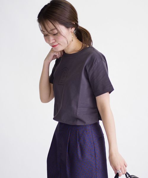 SHIPS(シップス)の「オーガニックロゴTEE(Tシャツ/カットソー・レディース・ベージュ/ホワイト/イエロー/ダークグレー・ONE SIZE)」の21枚目の写真