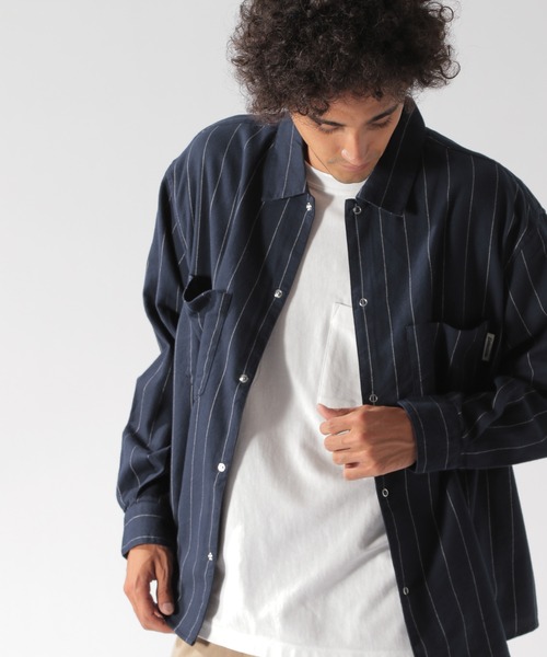 BAYFLOW（ベイフロー）の「ストライプCPOシャツ（シャツ/ブラウス・メンズ・ベージュ/ネイビー/オフホワイト・SMALL/MEDIUM/LARGE）」の2枚目の写真