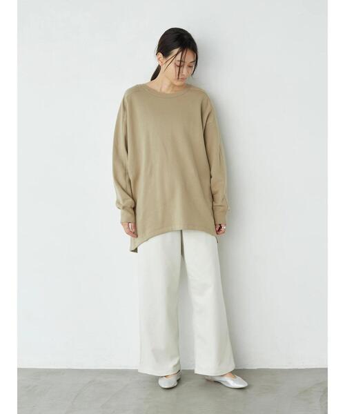 AMERICAN HOLIC(アメリカンホリック)の「バックスリット裏毛裏起毛チュニック *(Tシャツ/カットソー・レディース・アイボリー/モカ/ブラック/グレイッシュベージュ・FREE)」の6枚目の写真