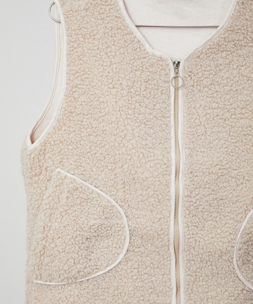 ECRIRE（エクリール）の「リラックスボアベスト（ベスト・レディース・アイボリー/ブラウン/ベージュ/ブラック/カーキ・M/L）」の13枚目の写真