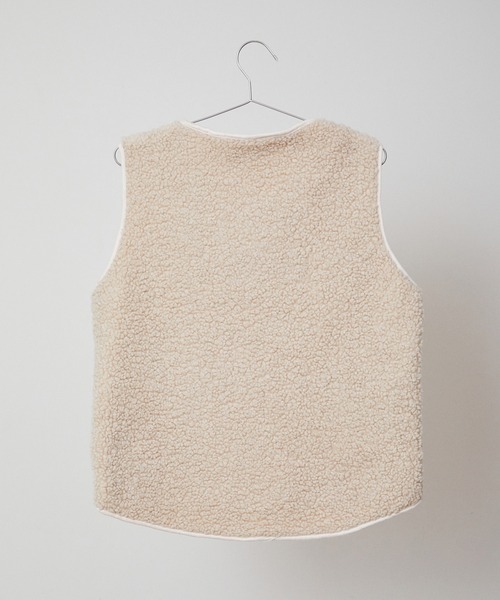 ECRIRE（エクリール）の「リラックスボアベスト（ベスト・レディース・アイボリー/ブラウン/ベージュ/ブラック/カーキ・M/L）」の11枚目の写真