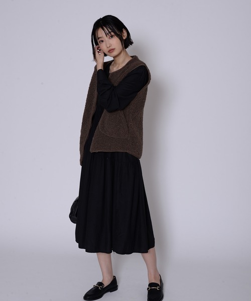 ECRIRE（エクリール）の「リラックスボアベスト（ベスト・レディース・アイボリー/ブラウン/ベージュ/ブラック/カーキ・M/L）」の9枚目の写真