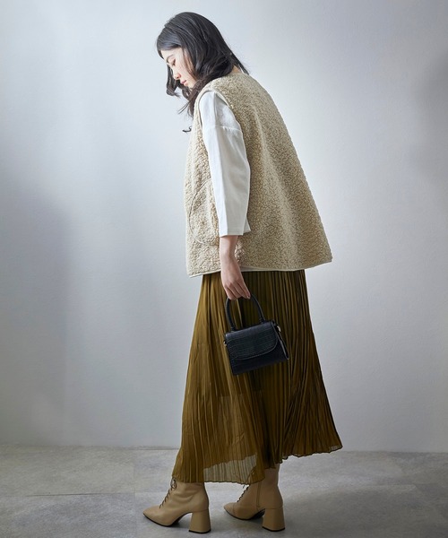 ECRIRE（エクリール）の「リラックスボアベスト（ベスト・レディース・アイボリー/ブラウン/ベージュ/ブラック/カーキ・M/L）」の20枚目の写真