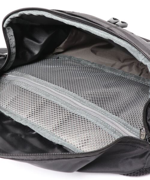 COLEMAN（コールマン）の「エスリアウエストバッグ（ボディバッグ/ウエストポーチ・レディース・ブラック/グレー系その他/モスグリーン・ONE SIZE）」の10枚目の写真