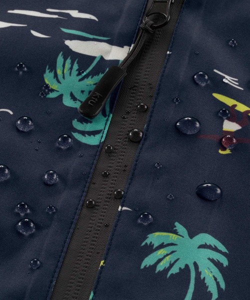 KiU（キウ）の「ウォータープルーフボディバッグ（ボディバッグ/ウエストポーチ・メンズ・カラフル/ホワイト系その他/ブルー系その他/グレー系その他/ベージュ系その他・FREE）」の7枚目の写真