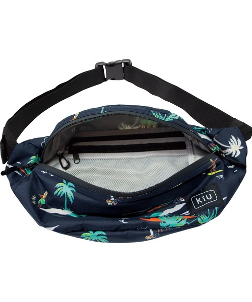 KiU（キウ）の「ウォータープルーフボディバッグ（ボディバッグ/ウエストポーチ・メンズ・カラフル/ホワイト系その他/ブルー系その他/グレー系その他/ベージュ系その他・FREE）」の9枚目の写真