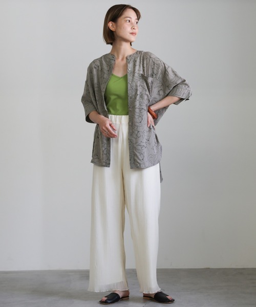 select MOCA（セレクトモカ）の「2021 SS スタンドカラー花柄ルーズシャツ（シャツ/ブラウス・レディース・ブラック/ライトベージュ/グレイッシュベージュ・FREE）」の11枚目の写真