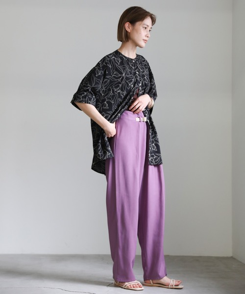 select MOCA（セレクトモカ）の「2021 SS スタンドカラー花柄ルーズシャツ（シャツ/ブラウス・レディース・ブラック/ライトベージュ/グレイッシュベージュ・FREE）」の19枚目の写真