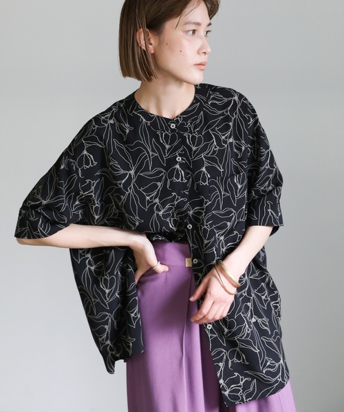 select MOCA（セレクトモカ）の「2021 SS スタンドカラー花柄ルーズシャツ（シャツ/ブラウス・レディース・ブラック/ライトベージュ/グレイッシュベージュ・FREE）」の21枚目の写真