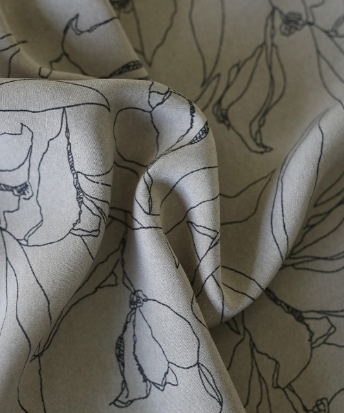 select MOCA（セレクトモカ）の「2021 SS スタンドカラー花柄ルーズシャツ（シャツ/ブラウス・レディース・ブラック/ライトベージュ/グレイッシュベージュ・FREE）」の10枚目の写真