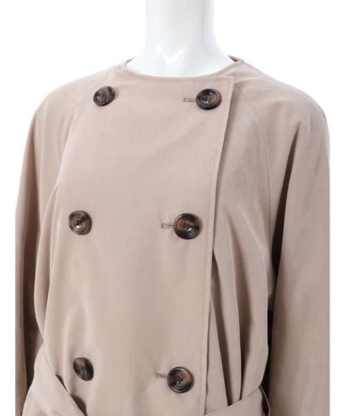 fifth(フィフス)の「【スタイリストプロデュース】ノーカラーボリュームスリーブコート(トレンチコート・レディース・ベージュ/ブルー系その他・SMALL/MEDIUM)」の8枚目の写真