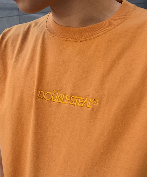 DOUBLE STEAL(ダブルスティール)の「Same Color LOGO TEE(Tシャツ/カットソー・メンズ・ブラック/キャメル/ベージュ/グレー/ホワイト・MEDIUM/X-LARGE/LARGE)」の1枚目の写真