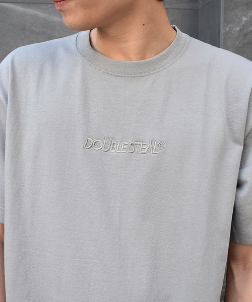DOUBLE STEAL(ダブルスティール)の「Same Color LOGO TEE(Tシャツ/カットソー・メンズ・ブラック/キャメル/ベージュ/グレー/ホワイト・MEDIUM/X-LARGE/LARGE)」の4枚目の写真