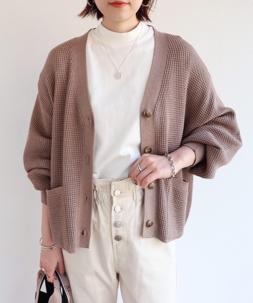 andme（アンドミー）の「ボリューム袖ワッフルニットカーディガン（カーディガン/ボレロ・レディース・ブラック/ベージュ/モカ/アイボリー・M）」の3枚目の写真
