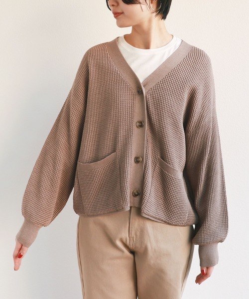 andme（アンドミー）の「ボリューム袖ワッフルニットカーディガン（カーディガン/ボレロ・レディース・ブラック/ベージュ/モカ/アイボリー・M）」の8枚目の写真