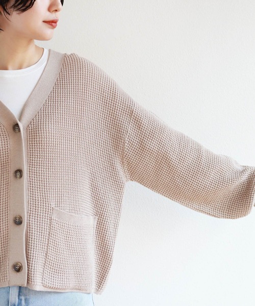 andme（アンドミー）の「ボリューム袖ワッフルニットカーディガン（カーディガン/ボレロ・レディース・ブラック/ベージュ/モカ/アイボリー・M）」の13枚目の写真