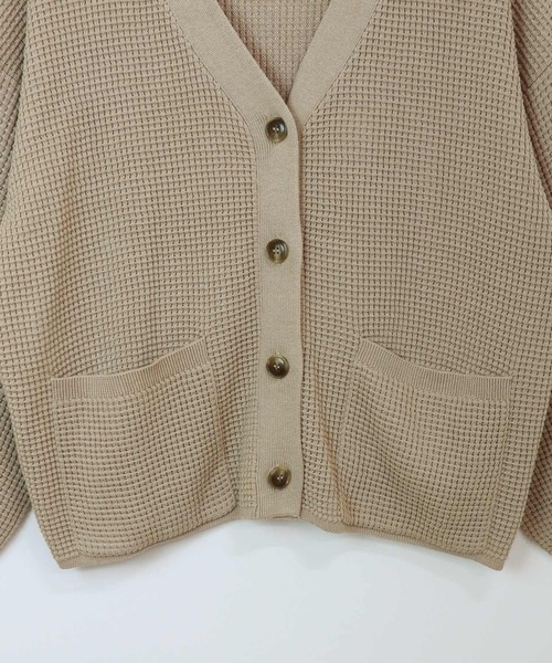 andme（アンドミー）の「ボリューム袖ワッフルニットカーディガン（カーディガン/ボレロ・レディース・ブラック/ベージュ/モカ/アイボリー・M）」の21枚目の写真