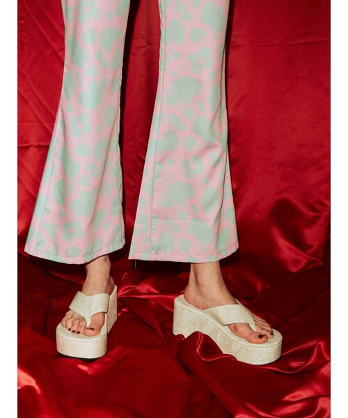 jouetie(ジュエティ)の「プラットフォームビーチサンダル(サンダル・レディース・アイボリー/ブラック/パープル・M/L)」の16枚目の写真