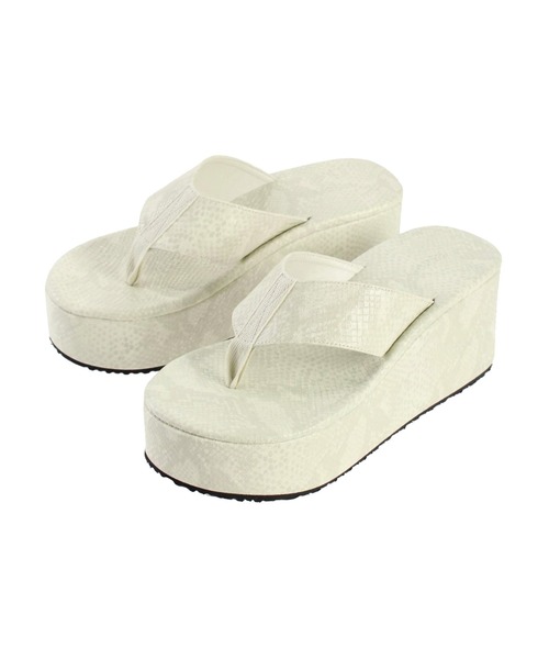 jouetie(ジュエティ)の「プラットフォームビーチサンダル(サンダル・レディース・アイボリー/ブラック/パープル・M/L)」の2枚目の写真