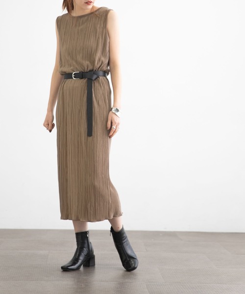 bohmal（ボマール）の「サテンプリーツマキシワンピース（ワンピース・レディース・アッシュグレー/ブラック/モカ・MEDIUM）」の6枚目の写真