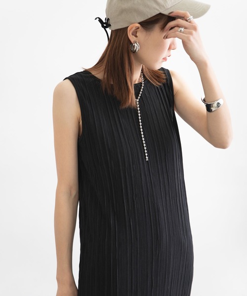 bohmal（ボマール）の「サテンプリーツマキシワンピース（ワンピース・レディース・アッシュグレー/ブラック/モカ・MEDIUM）」の10枚目の写真