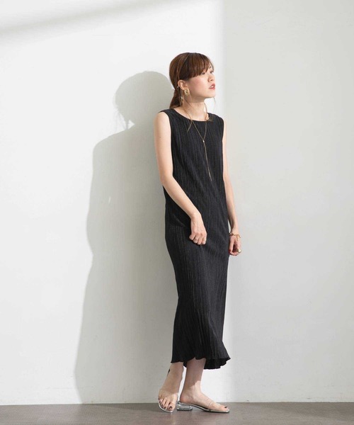 bohmal（ボマール）の「サテンプリーツマキシワンピース（ワンピース・レディース・アッシュグレー/ブラック/モカ・MEDIUM）」の22枚目の写真