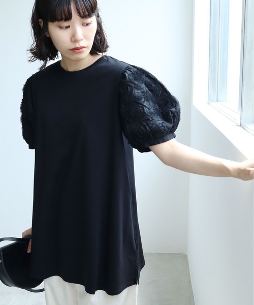 yuni（ユニ　）の「《2021 early autumn 》クルクルテープ刺繍 パフスリーブプルオーバー（Tシャツ/カットソー・レディース・ホワイト/ブラック・FREE）」の2枚目の写真