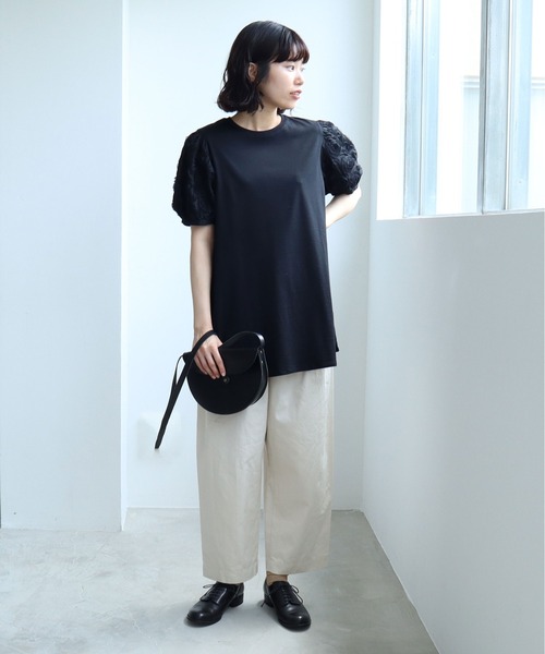 yuni（ユニ　）の「《2021 early autumn 》クルクルテープ刺繍 パフスリーブプルオーバー（Tシャツ/カットソー・レディース・ホワイト/ブラック・FREE）」の17枚目の写真