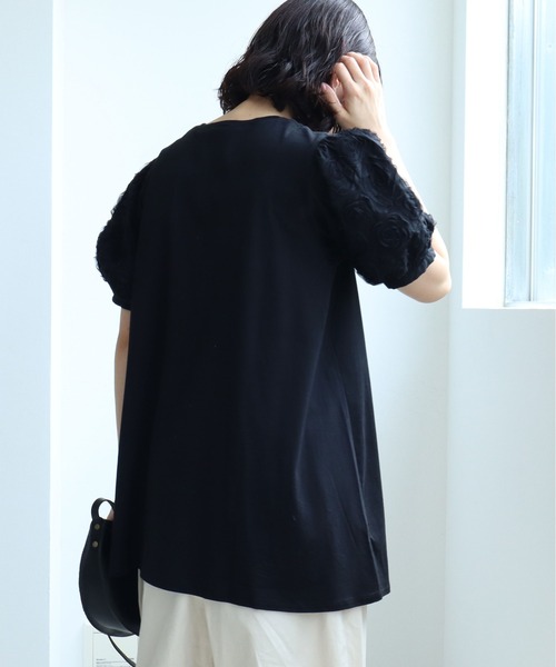 yuni（ユニ　）の「《2021 early autumn 》クルクルテープ刺繍 パフスリーブプルオーバー（Tシャツ/カットソー・レディース・ホワイト/ブラック・FREE）」の21枚目の写真